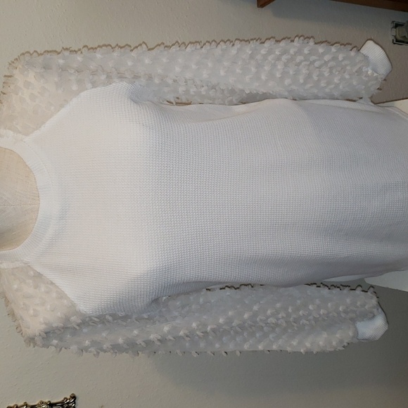 MIHOLL waffle knit top with sheer decorative sleeves - Picture 1 of 7